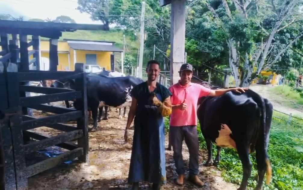 Camacã: Prefeitura lança Programa Vaca Leiteira com acompanhamento gratuito de Veterinário